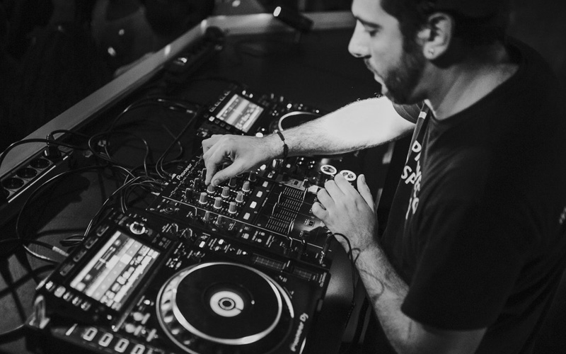 dj alvaro arroyo